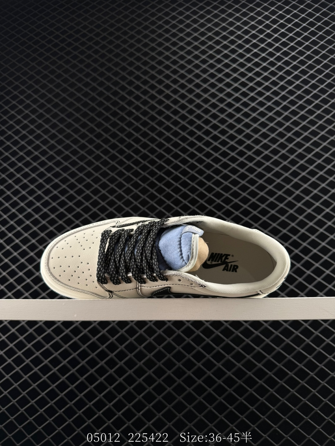 Travis Scott x Air Jordan 1 Reverse Mocha AJ1